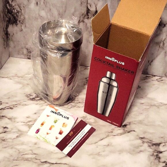 Metal Cocktail Shaker With Strainer & Lid 9 1/2" tall New - Picture 4 of 10